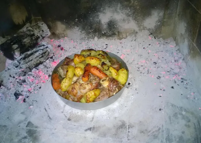 Komfortable- Ruhige Erdgeschoss-ferienwohnung By Interhome 펜션