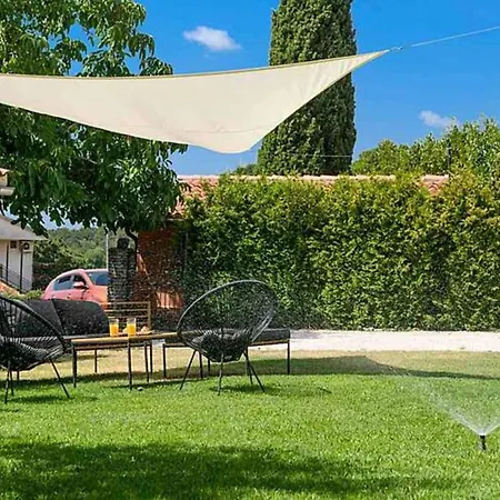 Tatil Evi Komfortable- Ruhige Erdgeschoss-ferienwohnung By Interhome *