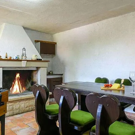 Komfortable- Ruhige Erdgeschoss-ferienwohnung By Interhome *