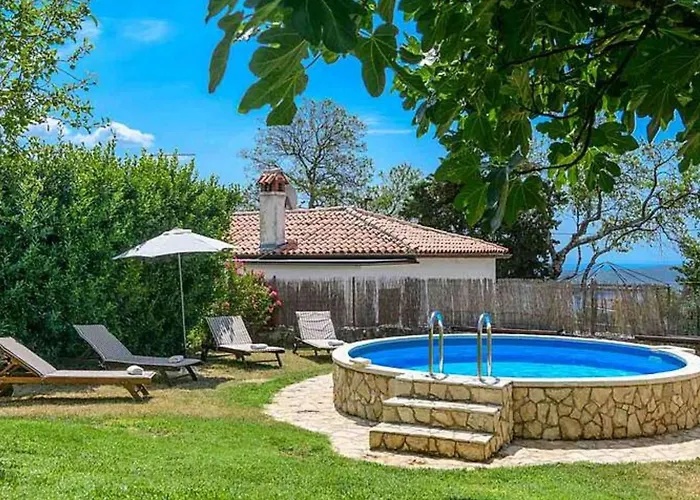 Komfortable- Ruhige Erdgeschoss-ferienwohnung By Interhome Vakantiehuis *