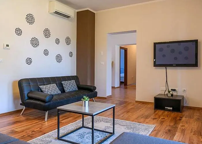 Komfortable- Ruhige Erdgeschoss-ferienwohnung By Interhome Vakantiehuis *