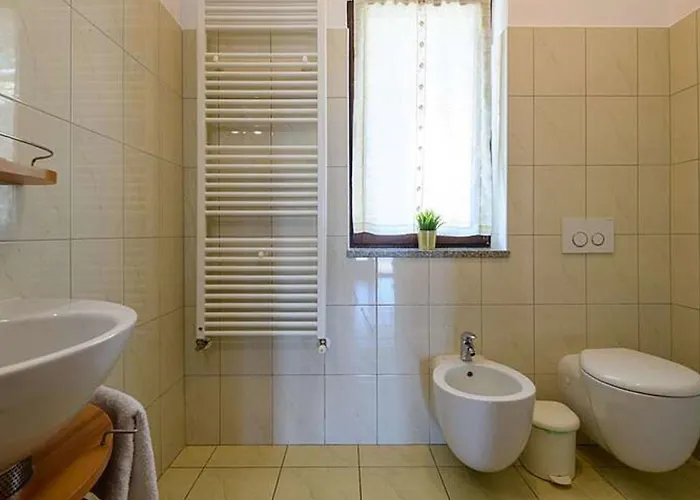 Komfortable- Ruhige Erdgeschoss-ferienwohnung By Interhome Vakantiehuis